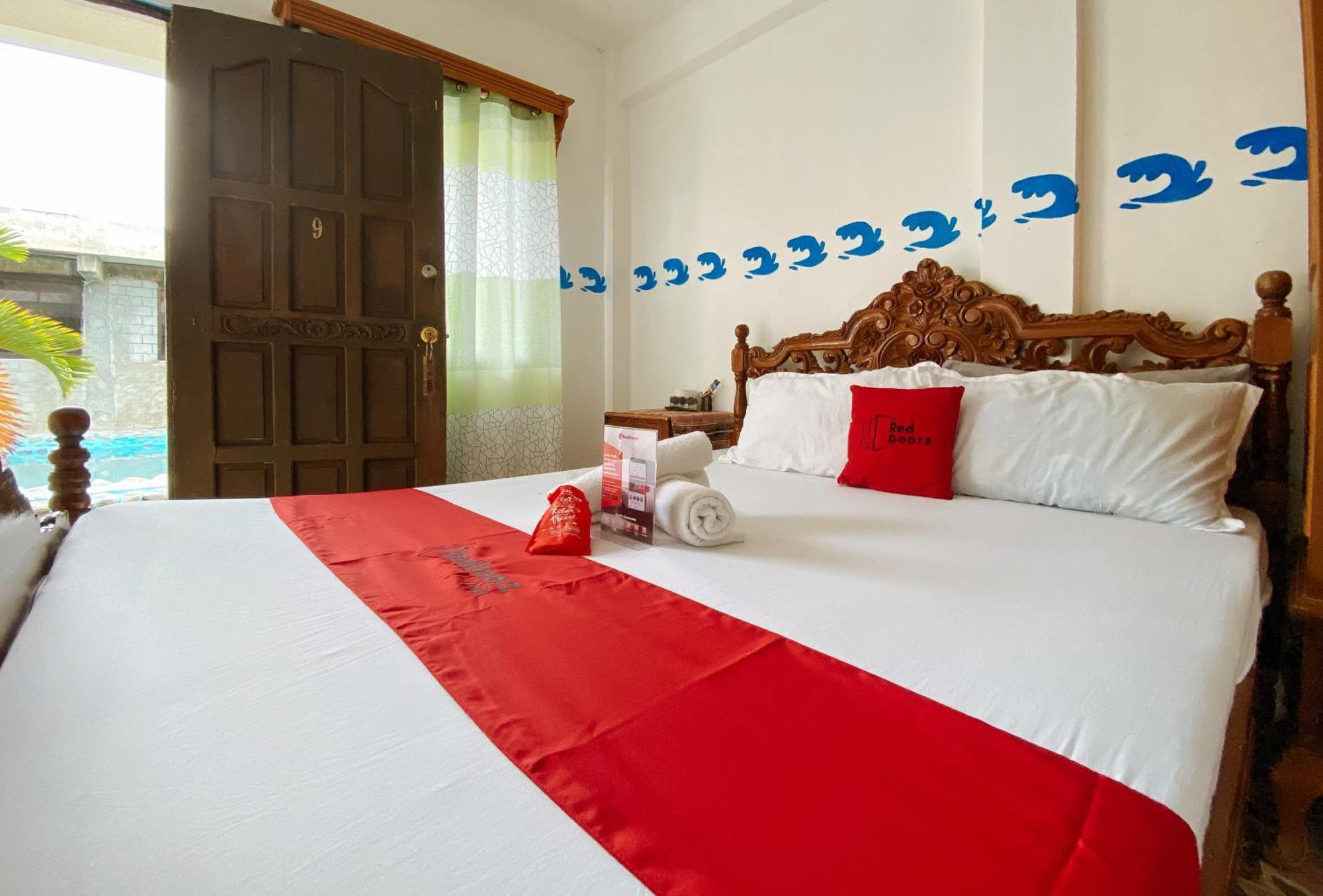 Botolan White Castle Beach Resort Iba Zambales מראה חיצוני תמונה